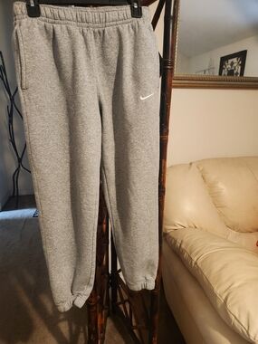 Nike Grey Fleece Sweatpants
